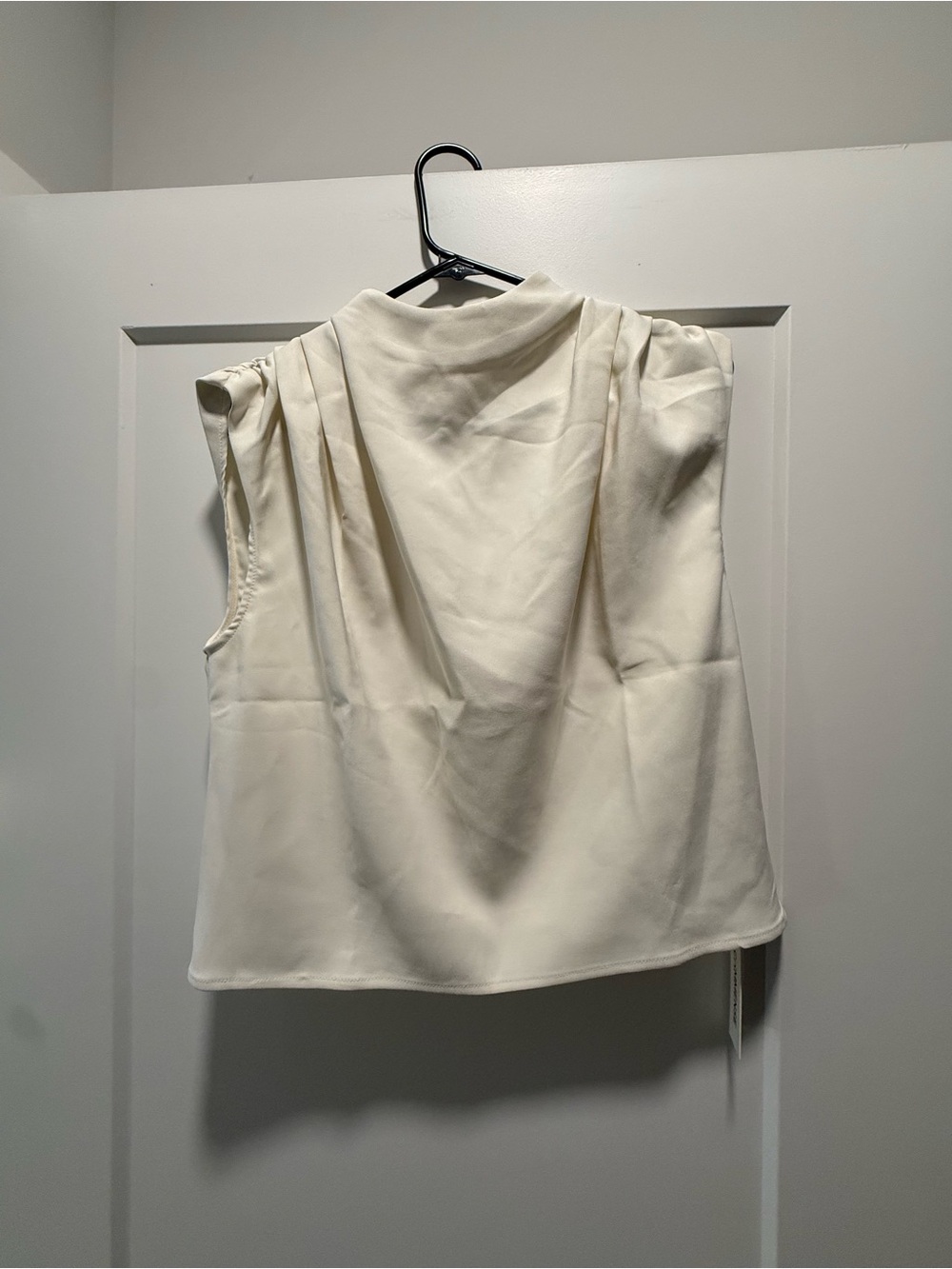 Commense Sleeveless Cream Mock Neck Women's Top Small